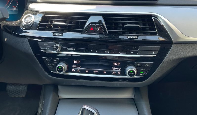 
								BMW 520d xDrive 48V Touring Steptronic (Station wagon) full									