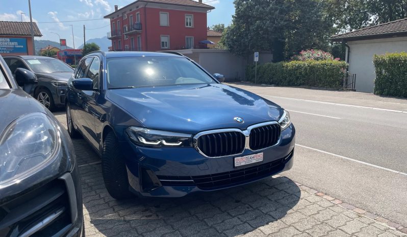 
								BMW 520d xDrive 48V Touring Steptronic (Station wagon) full									