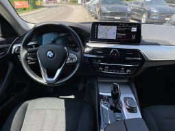 
										BMW 520d xDrive 48V Touring Steptronic (Station wagon) full									