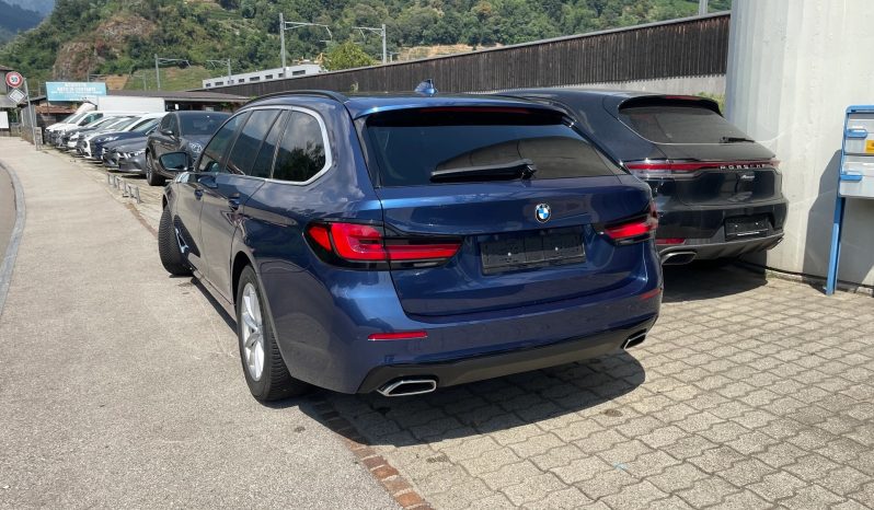 
								BMW 520d xDrive 48V Touring Steptronic (Station wagon) full									