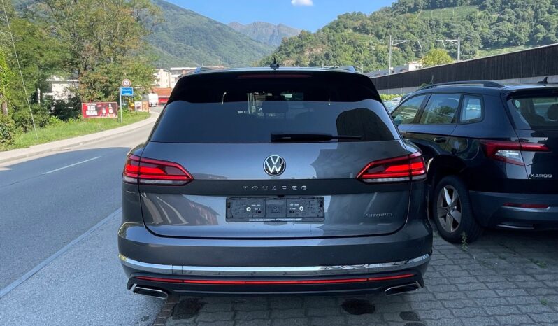 
								VW Touareg 3.0 TSI PHEV Atmosphere Tiptronic full									