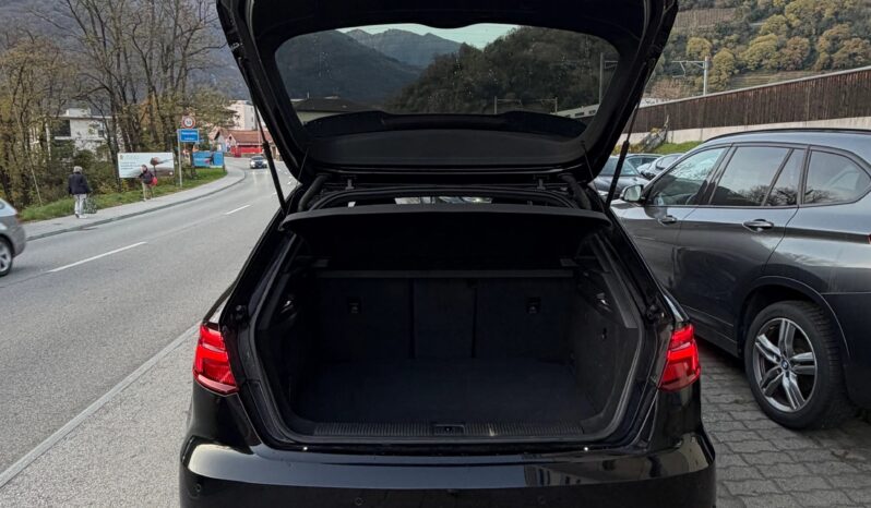 
								AUDI S3 Sportback 2.0 TFSI quattro S-tronic full									