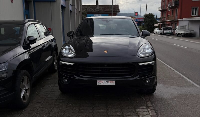 
								PORSCHE Cayenne S E-Hybrid full									