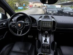 
										PORSCHE Cayenne S E-Hybrid full									