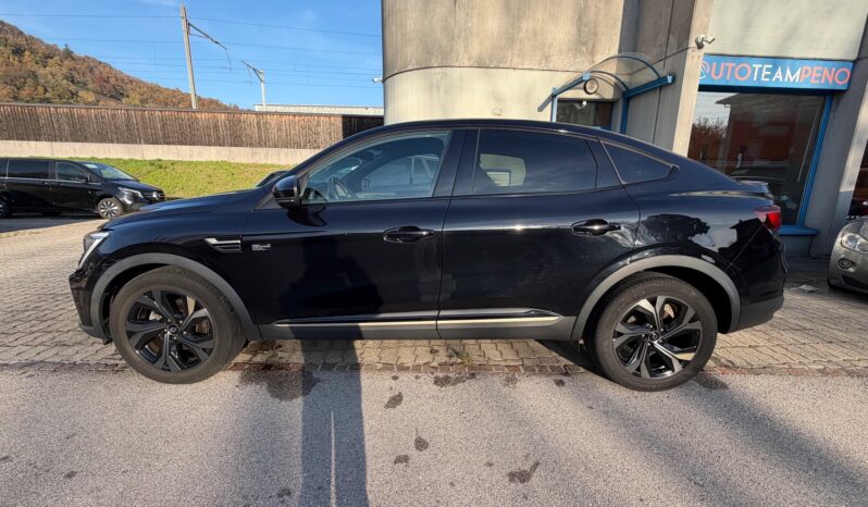 
								RENAULT Arkana 1.6 E-Tech Engineered full									