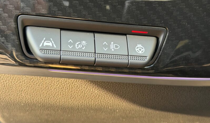 
								RENAULT Arkana 1.6 E-Tech Engineered full									