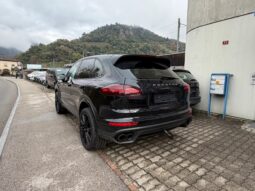 
										PORSCHE Cayenne S E-Hybrid full									