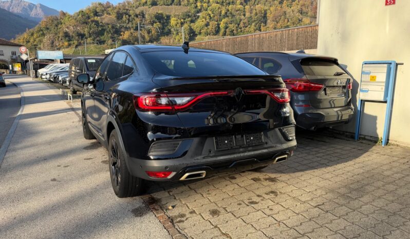 
								RENAULT Arkana 1.6 E-Tech Engineered full									