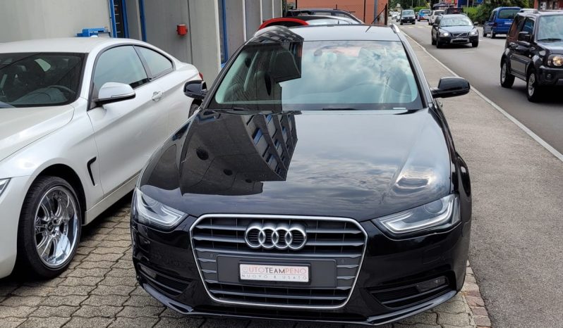 
								AUDI A4 Avant 2.0 TDI Attraction multitronic (Station wagon) full									