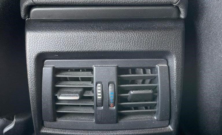 
								BMW 118i Steptronic (Berlina) full									