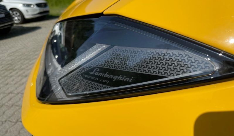 
								LAMBORGHINI Urus E-Gear (SUV / Fuoristrada) full									