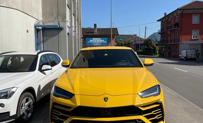
								LAMBORGHINI Urus E-Gear (SUV / Fuoristrada) full									