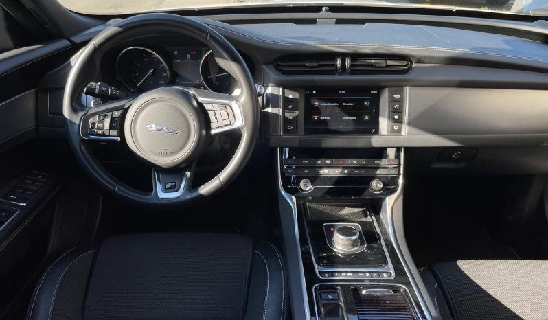 
								JAGUAR XF Sportbrake 2.0 240 R-Sport AWD Automatic (Station wagon) full									