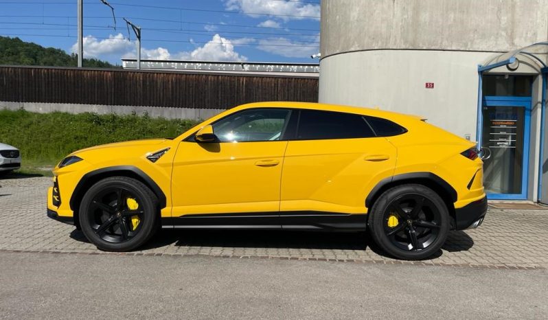
								LAMBORGHINI Urus E-Gear (SUV / Fuoristrada) full									