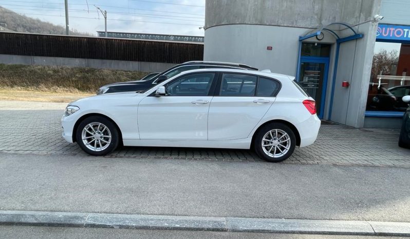 
								BMW 118i Steptronic (Berlina) full									