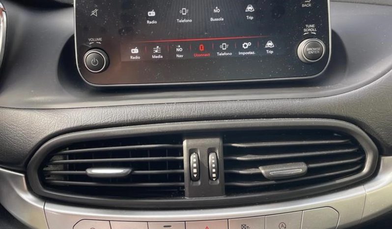 
								FIAT Tipo 1.6 MJ Lounge (Berlina) full									