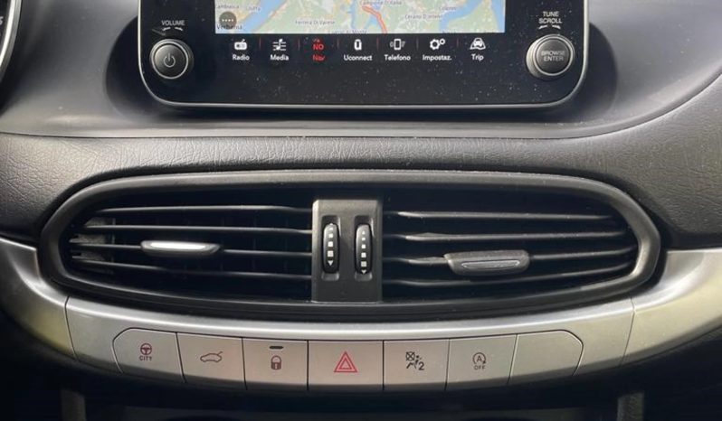 
								FIAT Tipo 1.6 MJ Lounge (Berlina) full									