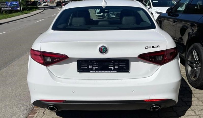 
								ALFA ROMEO Giulia 2.2 JTDM Super Automatic (Berlina) full									
