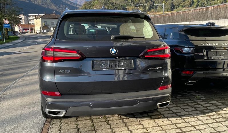
								BMW X5 xDrive 25d Steptronic (SUV / Fuoristrada) full									