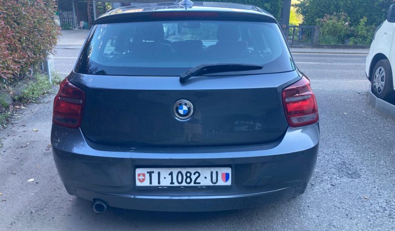 
								BMW 116i (Berlina) full									