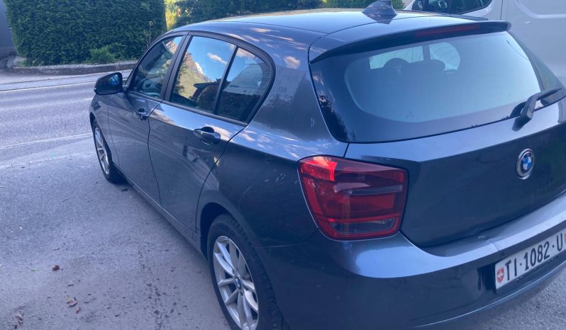 
								BMW 116i (Berlina) full									