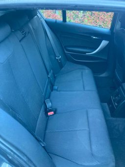 
										BMW 116i (Berlina) full									