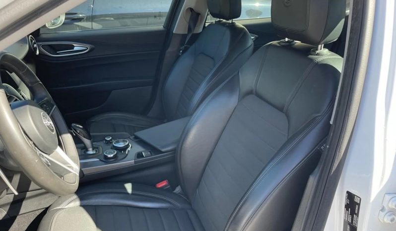 
								ALFA ROMEO Giulia 2.2 JTDM Super Automatic (Berlina) full									
