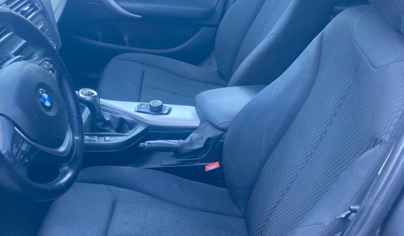 
								BMW 116i (Berlina) full									