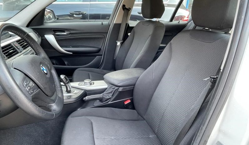 
								BMW 118i Steptronic (Berlina) full									