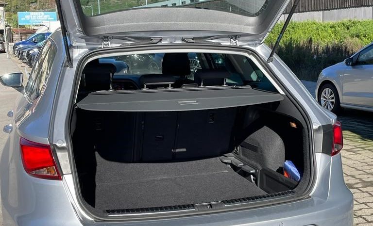 
								SEAT Leon ST 1.6 TDI Mocean DSG (Station wagon) full									