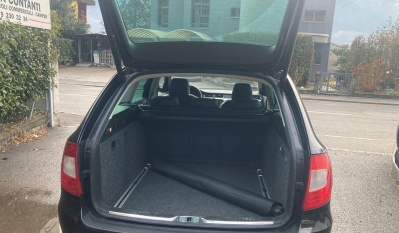 
								SKODA Superb Combi 1.8 TSI Elegance (Station wagon) full									