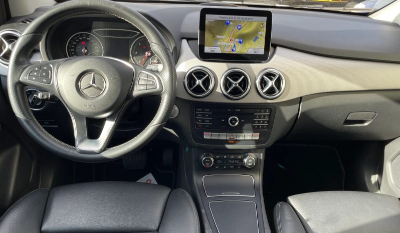 
								MERCEDES-BENZ B 220 CDI Urban 4Matic 7G-DCT (Monovolume) full									