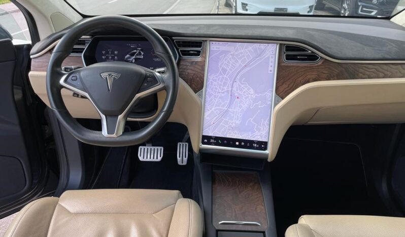 
								TESLA Model X 90 D (SUV / Fuoristrada) full									