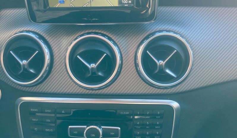 
								MERCEDES-BENZ GLA 200 CDI Style 4Matic 7G-DCT (SUV / Fuoristrada) full									
