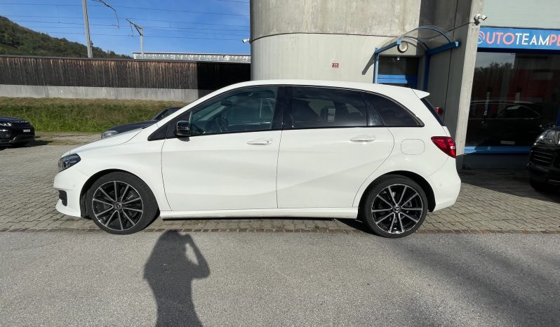 
								MERCEDES-BENZ B 220 CDI Urban 4Matic 7G-DCT (Monovolume) full									