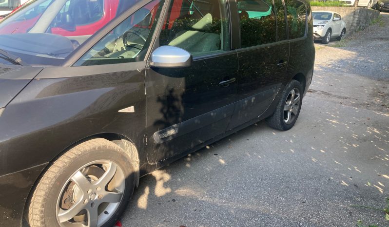 
								RENAULT Espace 2.2 dCi Dynamique (Monovolume) full									