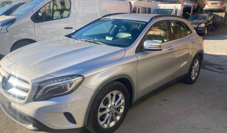 
								MERCEDES-BENZ GLA 200 CDI Style 4Matic 7G-DCT (SUV / Fuoristrada) full									