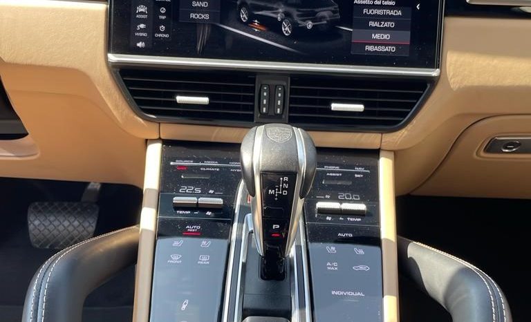 
								PORSCHE Cayenne E-Hybrid (SUV / Fuoristrada) full									