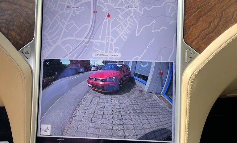 
								TESLA Model X 90 D (SUV / Fuoristrada) full									