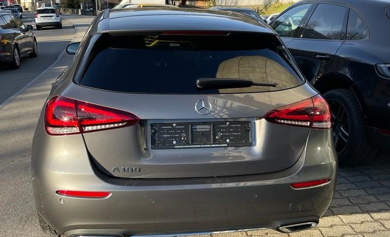 
								MERCEDES-BENZ A 180 Progressive 7G-DCT (Berlina) full									