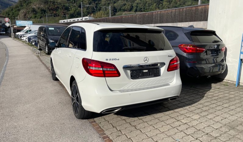 
								MERCEDES-BENZ B 220 CDI Urban 4Matic 7G-DCT (Monovolume) full									