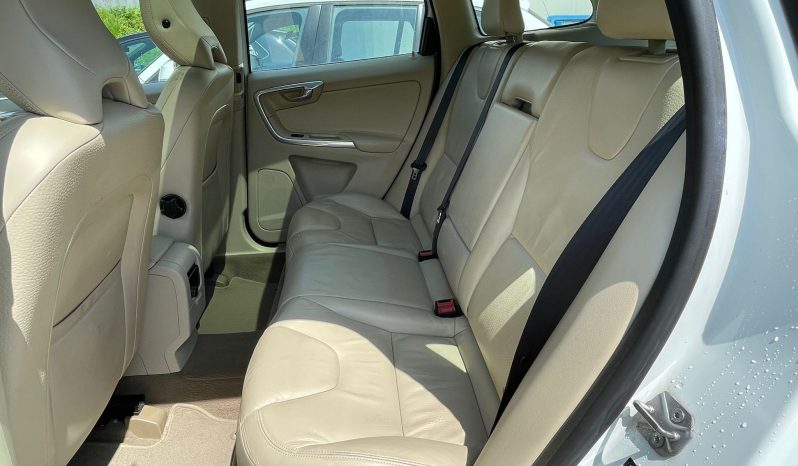 
								VOLVO XC60 T5 Summum R-Design Powershift (SUV / Fuoristrada) full									