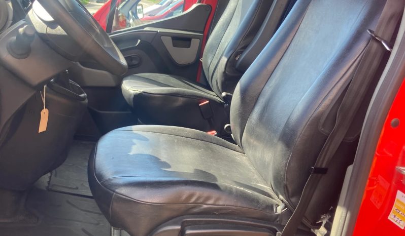 
								RENAULT Master T35 ENERGY 2.3dCi 145 L2H2 (Box) full									