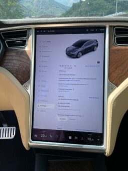 
										TESLA Model X 90 D (SUV / Fuoristrada) full									
