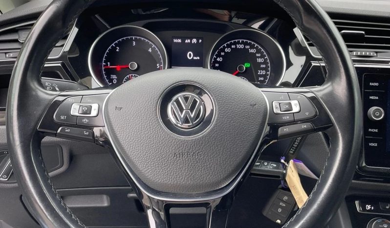 
								VW Touran 1.6 TDI BlueMotion Technology Trendline DSG (Monovolume) full									