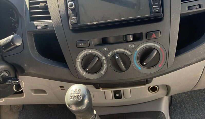
								TOYOTA Hilux 4×4 DoubleCab LineaLuna (Pick-up) full									