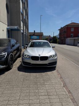 
										BMW 520d Touring Steptronic (Station wagon) full									