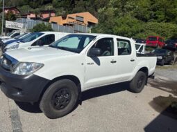 
										TOYOTA Hilux 4×4 DoubleCab LineaLuna (Pick-up) full									