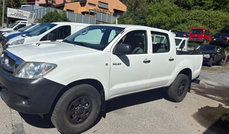 
								TOYOTA Hilux 4×4 DoubleCab LineaLuna (Pick-up) full									
