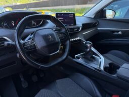 
										PEUGEOT 5008 1.2 Pure Tech Allure (SUV / Fuoristrada) full									
